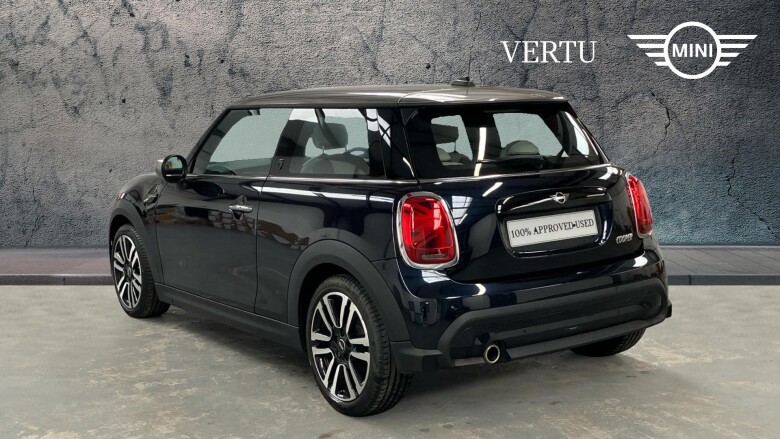 MINI Hatchback 1.5 Cooper Exclusive 3dr Auto Petrol Hatchback